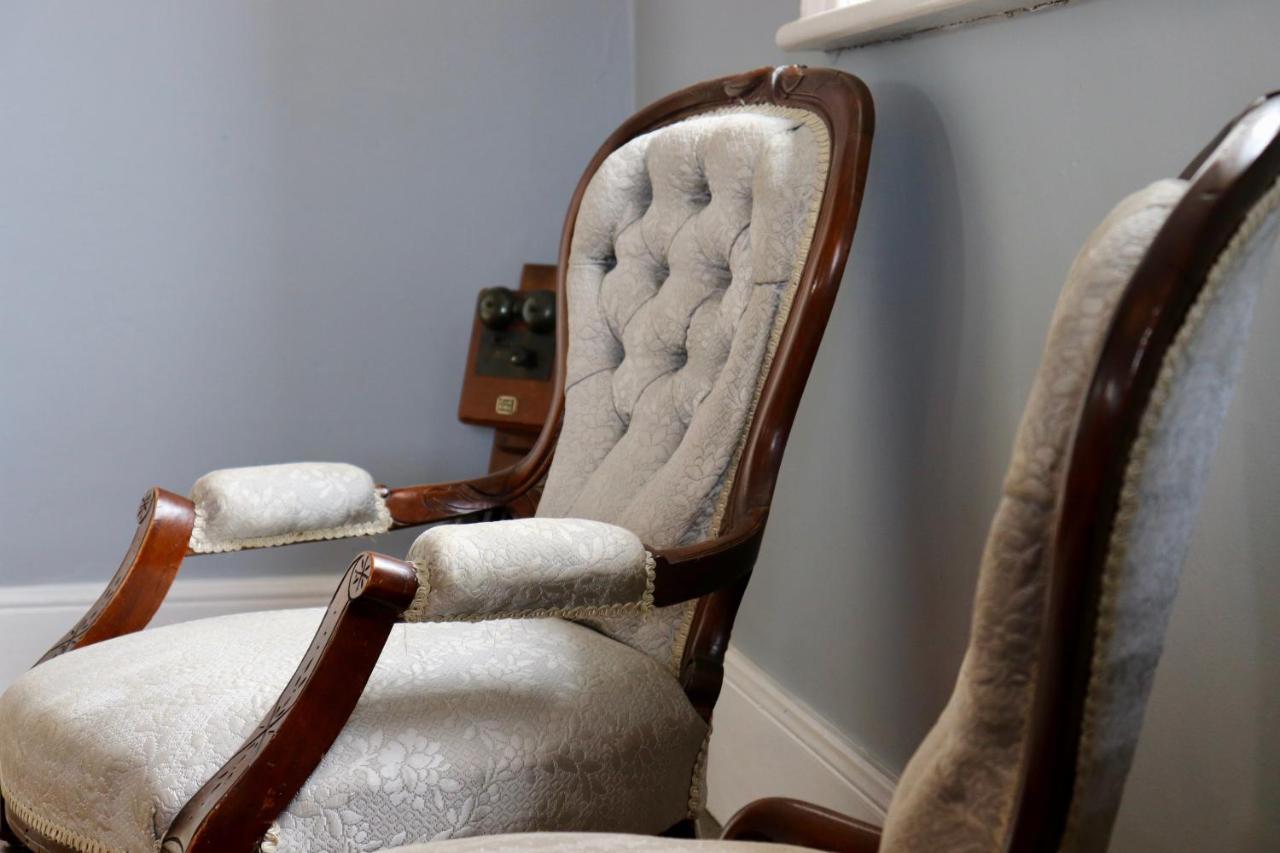 Blue Bell Inn Sorell Екстериор снимка